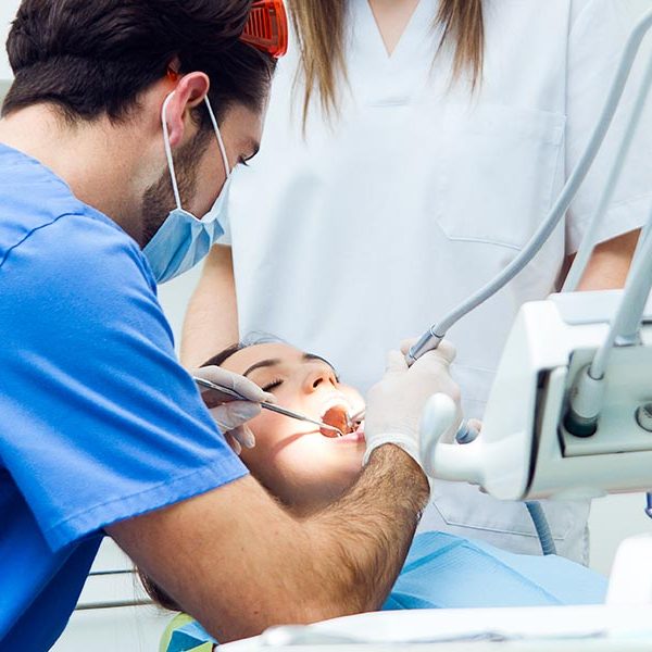 کلینیک دندان پزشکی تبسم در اصفهان